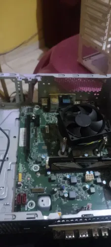 CPU com 4 de ram processador i5 8400