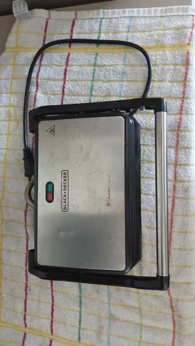 Grill sanduicheira Black Decker 127v