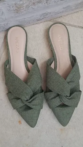Mule verde Arezzo tamanho 36.