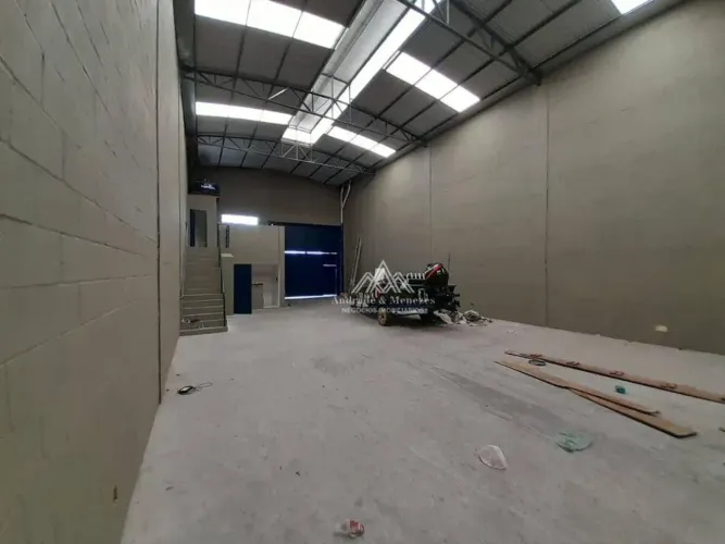 Galpão para alugar, 290 m² por R$ 4.500/mês - Vila Brasil - Ribeirão Preto/SP