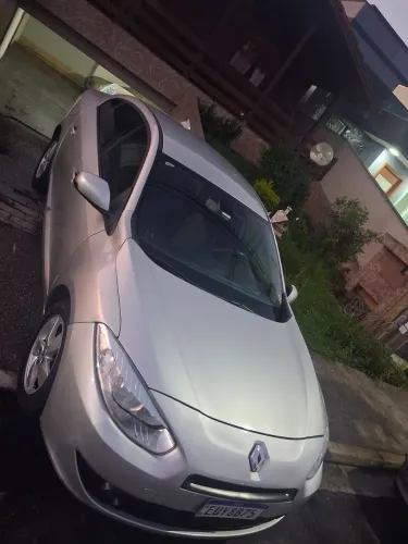Renault Fluence Sed. Dynamique 2.0 16V Flex Aut. 2011