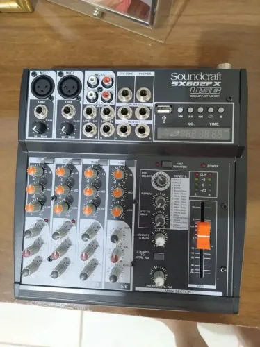 Mesa de som / console Soundcraft SX602FX USB de mistura | Frete grátis