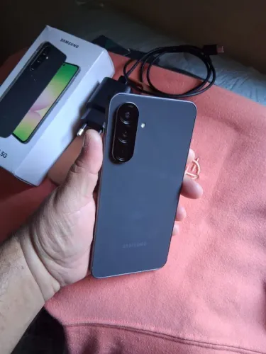 Samsung a56 5g 256gb 12ram zerado nenhum detalhe troco ou vendo