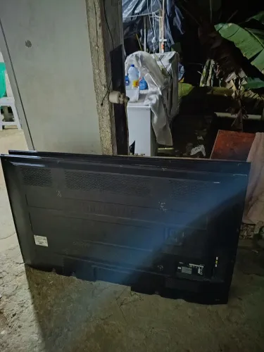 Vendo 2 tvs plasma pl60 f5000, com defeito. Não tenho interesse em consertar.