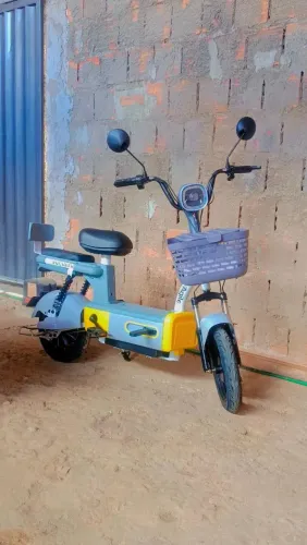 Motocicleta agile Premium 