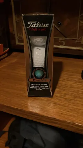3 bolas de golfe Titleist Pro V1 novas (edição clássica de 2013)