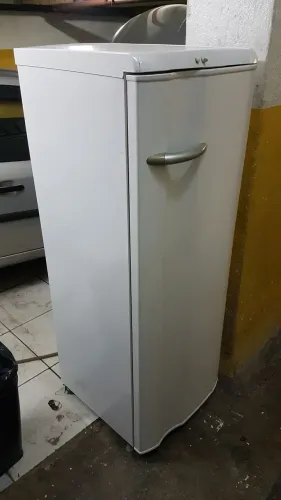 Geladrira Eletrolux 280 l