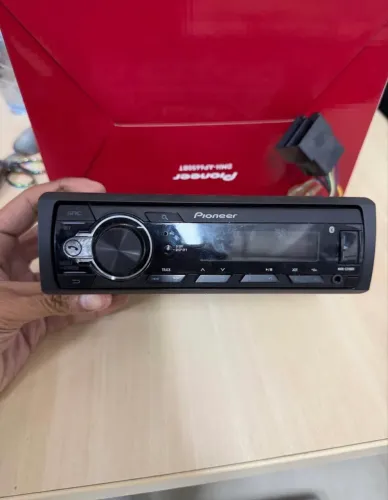Som automotivo pionner 218