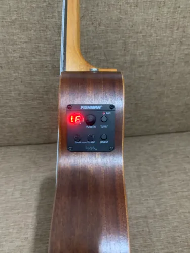 Ukulele Tagima 23 k elétrico