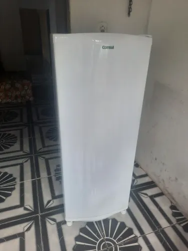 Geladeira Consul 261l
