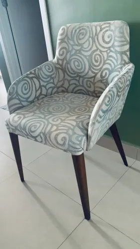 POLTRONA À VENDA