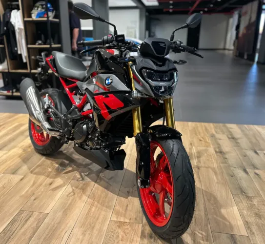 BMW G 310 R R$32.490