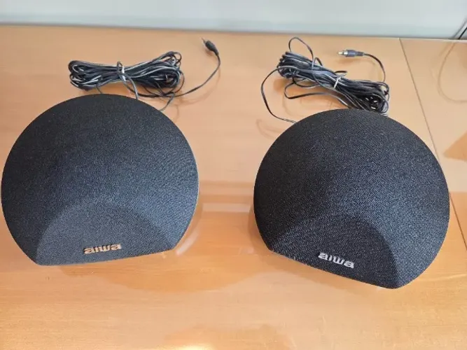 2 caixas de som AIWA