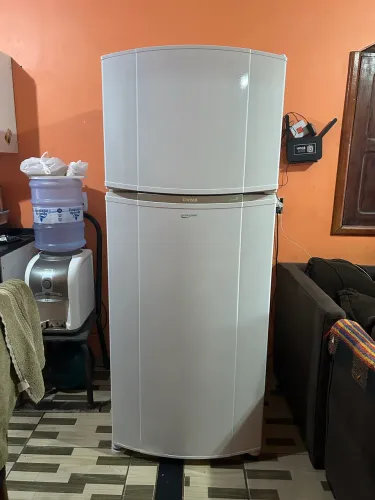 VENDO GELADEIRA CONSUL FROSFREE PINTADA