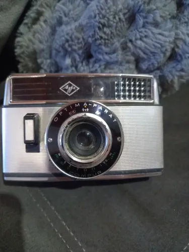Máquina fotográfica analógica antiga