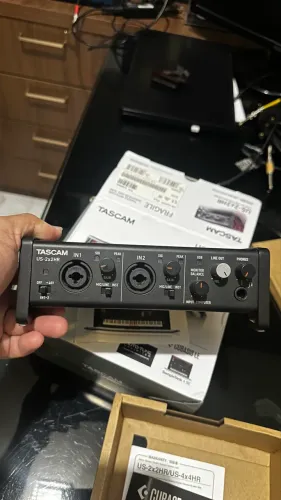 Placa de áudio Tascam
