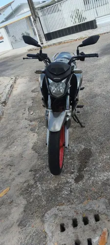 Vendo cb twister 250 cc flex. Falar com Edmo. *21