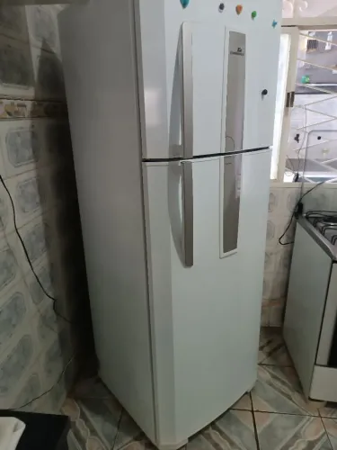 Geladeira continental rfct500 