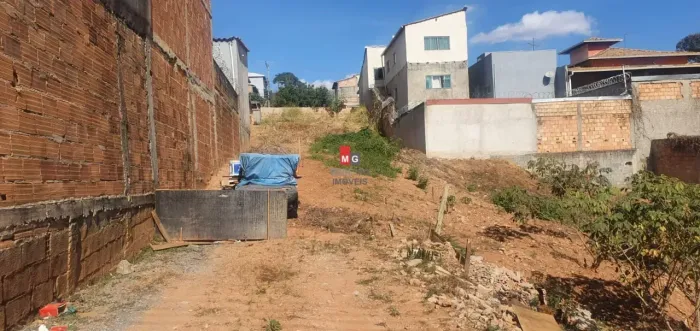 Imóvel para venda possui 360 metros quadrados em Canaã - Belo Horizonte - MG