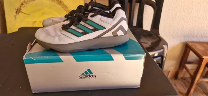 Tenis adidas equipment takumi refletivo