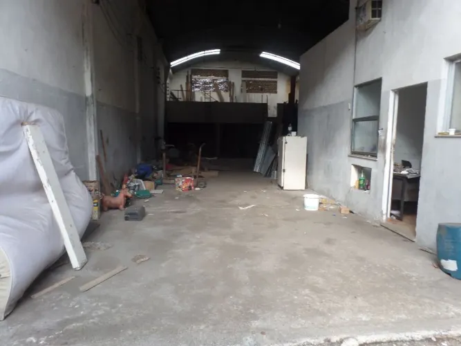 Galpão à venda, 600 m² por R$ 660.000,10 - Madureira - Rio de Janeiro/RJ