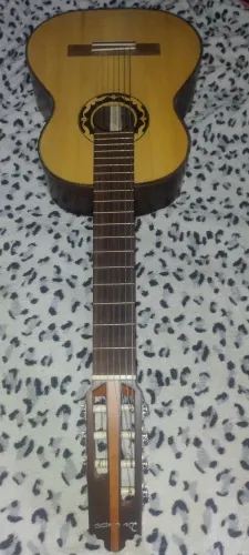 Violão 7 cordas de Castro cordas de aço 