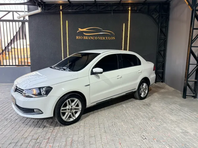 Volkswagen Voyage Evidence 1.6 Total Flex 8V 4P 2015