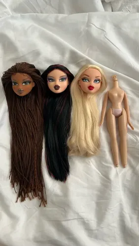 Bratz LOTE 3 cabeças + corpo OG