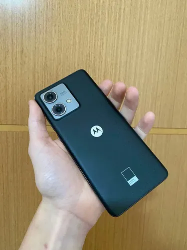 Motorola Edge 40 Neo 5G 256GB Impecável (Parcelo no Cartão)