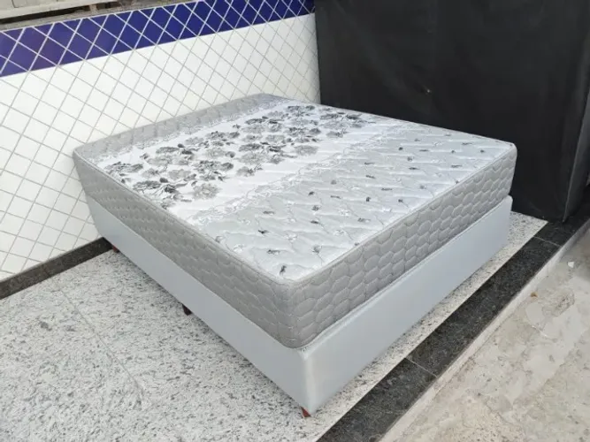 Cama box com Colchão Queen De espuma Firme, Dupla face, Sem uso Aceito cartão e entrego!