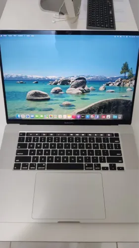 MacBook Pro 16 A2141 i7 16GB RAM SSD 512GB Retina Radeon Pro