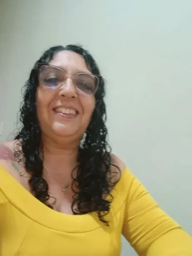 Vaga de cuidadora  ou baba 