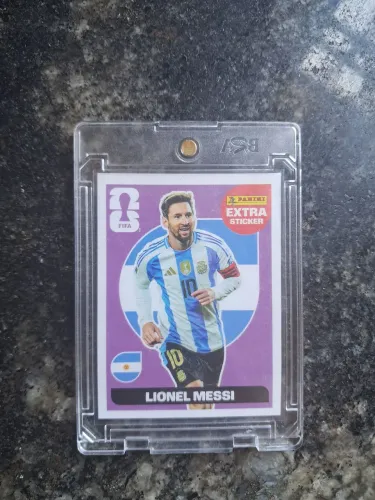 Figurinha Messi roxa