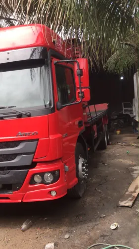 Caminhão Mercedes Atego 2426 2013