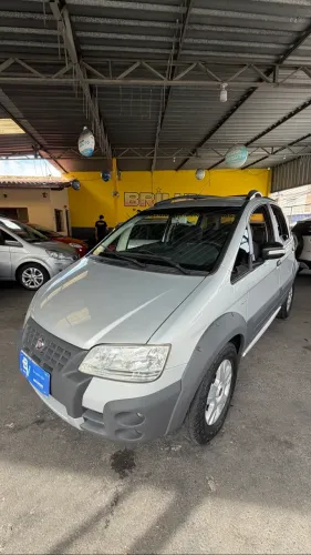 Fiat Idea Adv./ Adv.lock.dualogic 1.8 Flex 5P 2010