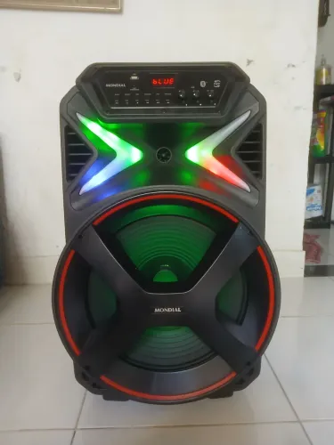 Caixa mundial CM-700