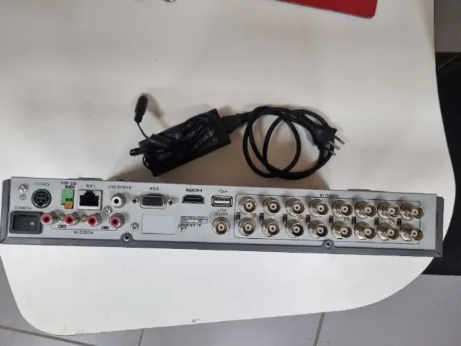 DVR 16 canais com HD de 500 GB