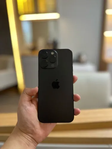 IPHONE 15 PRO MAX 256 GIGAS SEMINOVO