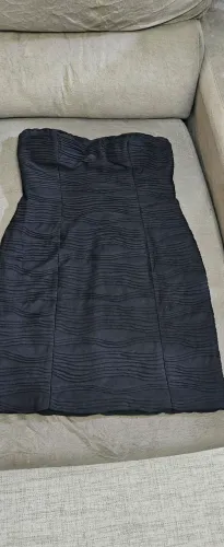 Vestido preto modelo tomara que caia