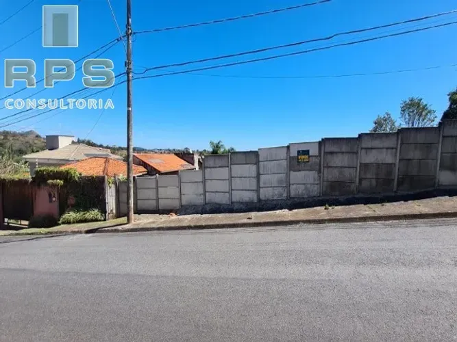 Terreno de 650m² à venda no bairro Beiral das pedras, na região da Juca Peçanha em Atibaia
