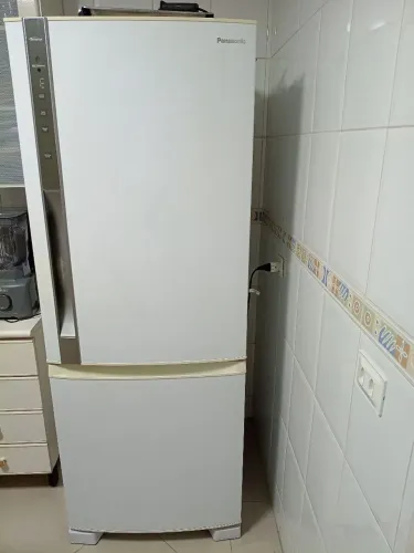 Geladeira Panasonic Nr-bb52 Inverter Branca 423l