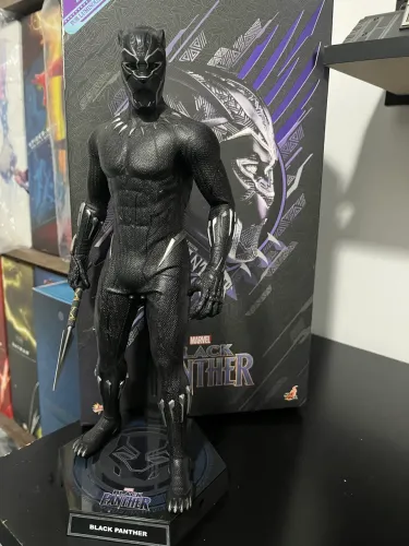 Hot toys pantera negra black panther escala 1/6