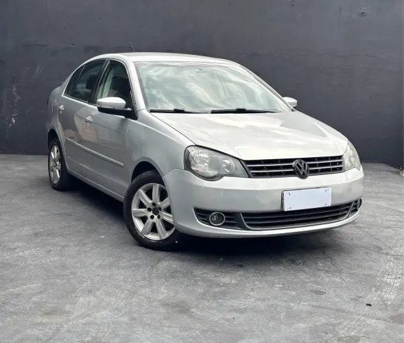 Volkswagen Polo Sed./sed. Comf. 2.0/2.0 Flex 8V 4P 2013