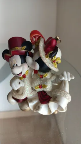 Enfeite Disney. Mickey +Minie importado