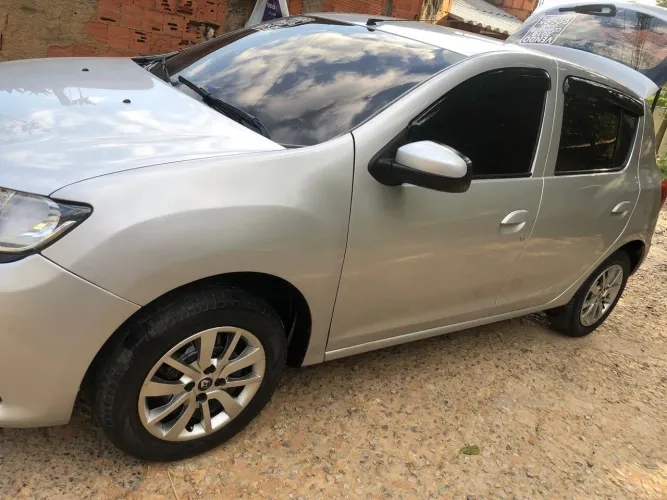 Renault Sandero Authentique Flex 1.0 12V 5P 2018