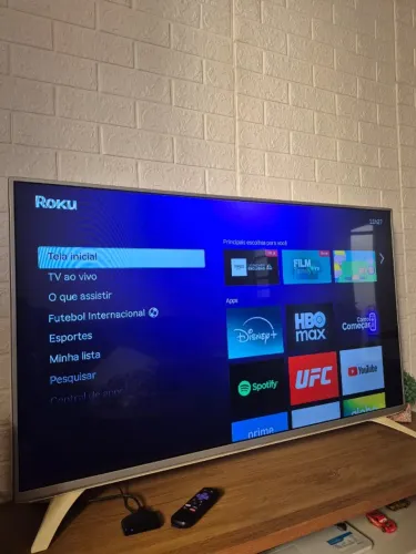TV LG 49" Full HD + Roku Express (Transforma em Smart TV) - Perfeito Estado!