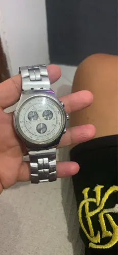 Swatch cara branca 