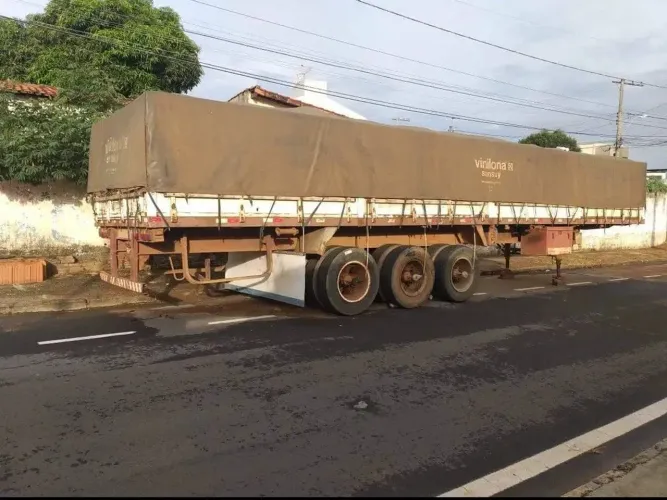 Carreta graneleira