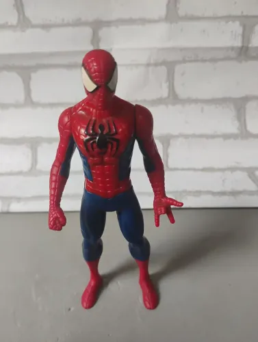 Homem-Aranha - Marvel Basic Séries Hasbro 15 cm