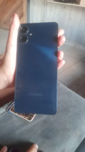 Celular a06 sem trinco atrás e na frente troco em iphone